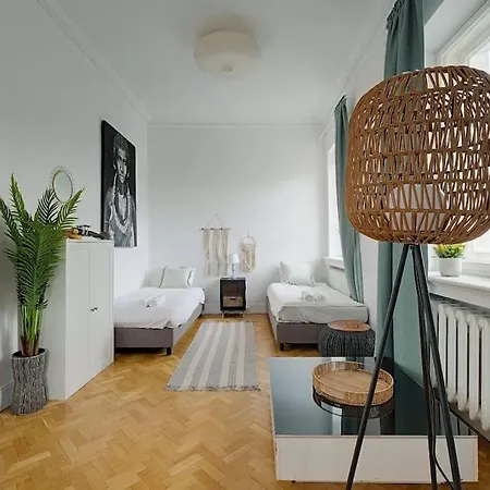 Place*unique Royal Route View*4 Bedrooms*6beds Varšava